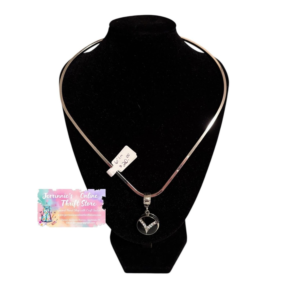 Silver Tone Omega Chain Collar Necklace Black Enamel Rhinestone V‎ Pendant 6in